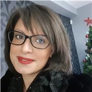 Laureata in Lingue e Letterature straniere con esperienza decennale nell'ambito dell'insegnamento si Offre per aiutare nello studio studenti di ogni ordine e grado